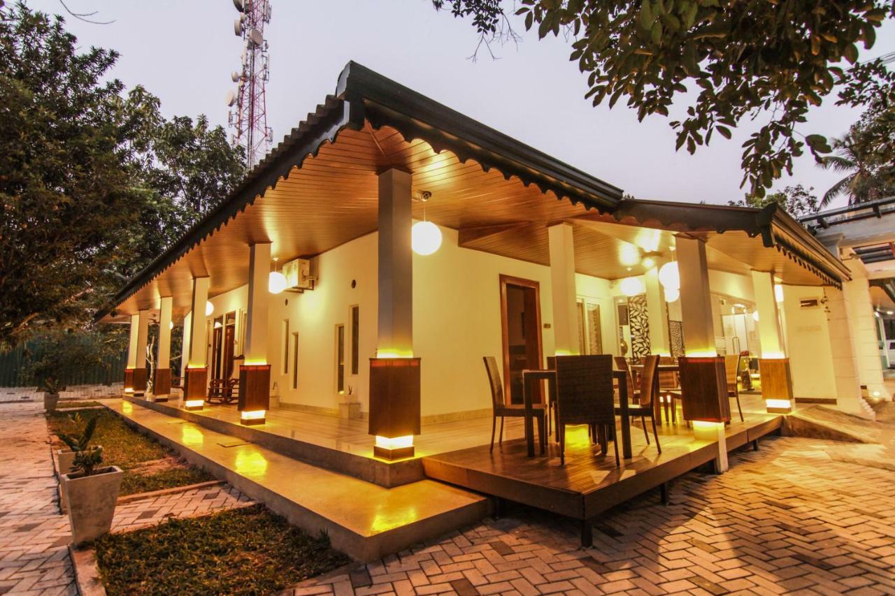Clove Transit Hotel Kotugoda المظهر الخارجي الصورة