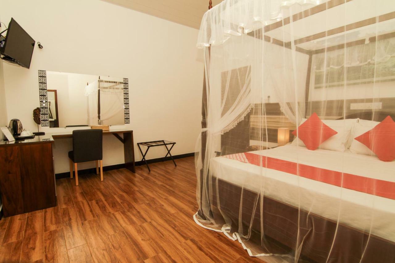Clove Transit Hotel Kotugoda المظهر الخارجي الصورة