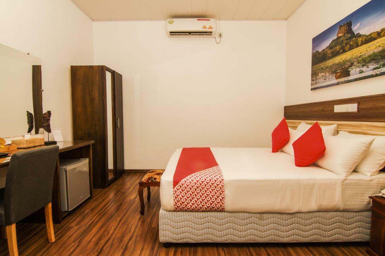 Clove Transit Hotel Kotugoda المظهر الخارجي الصورة