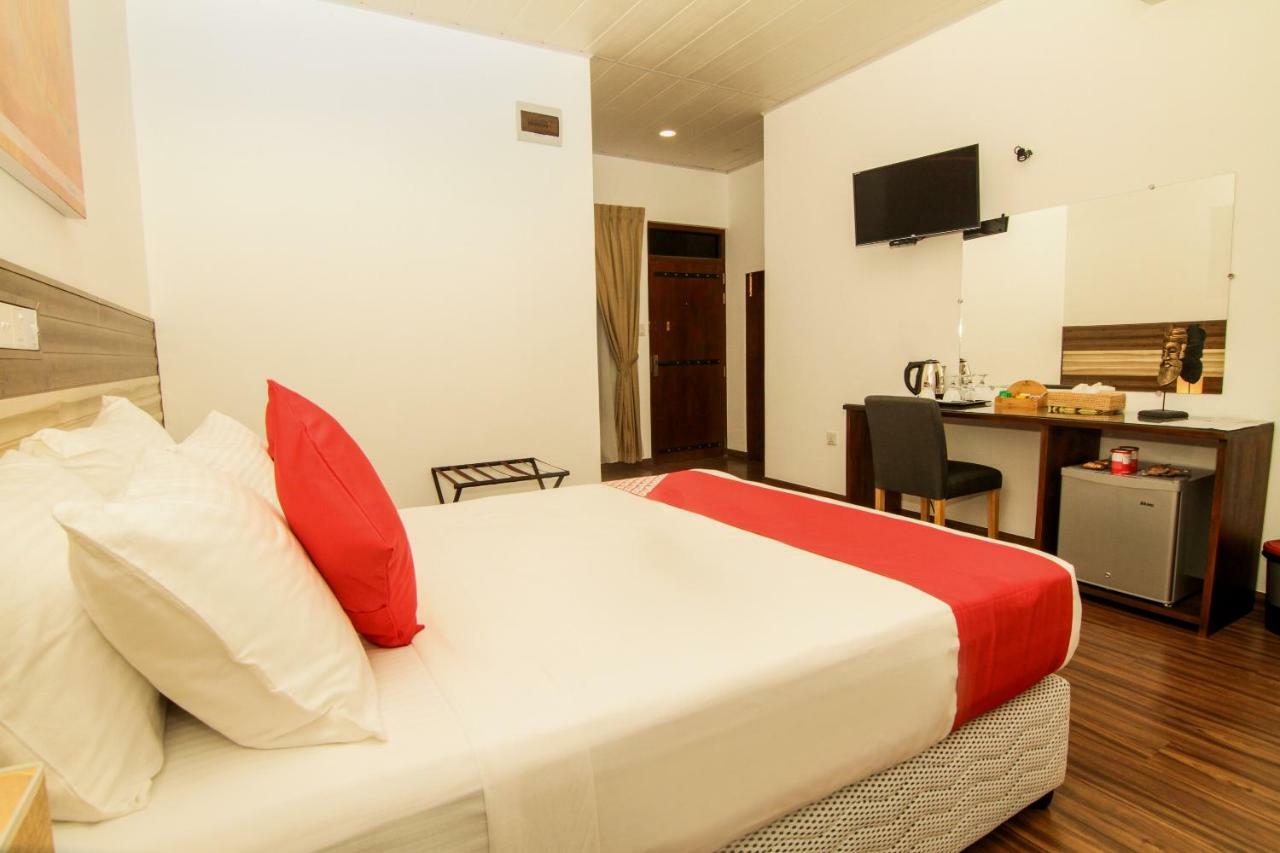 Clove Transit Hotel Kotugoda المظهر الخارجي الصورة